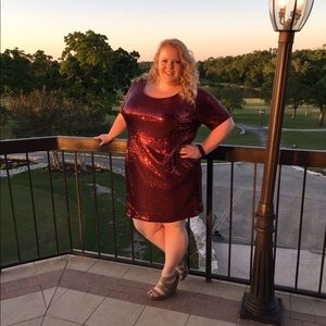 Joanna Hope Sequins Maroon shift dress